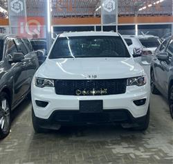 جیپ گراند شیرۆکی